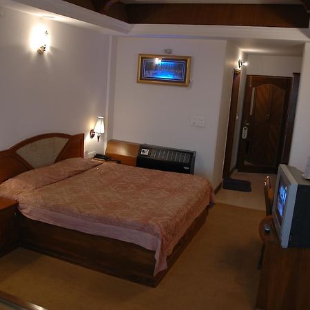 Hotel Silver Rock Mussoorie Ngoại thất bức ảnh