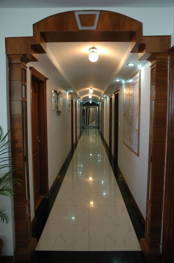 Hotel Silver Rock Mussoorie Ngoại thất bức ảnh