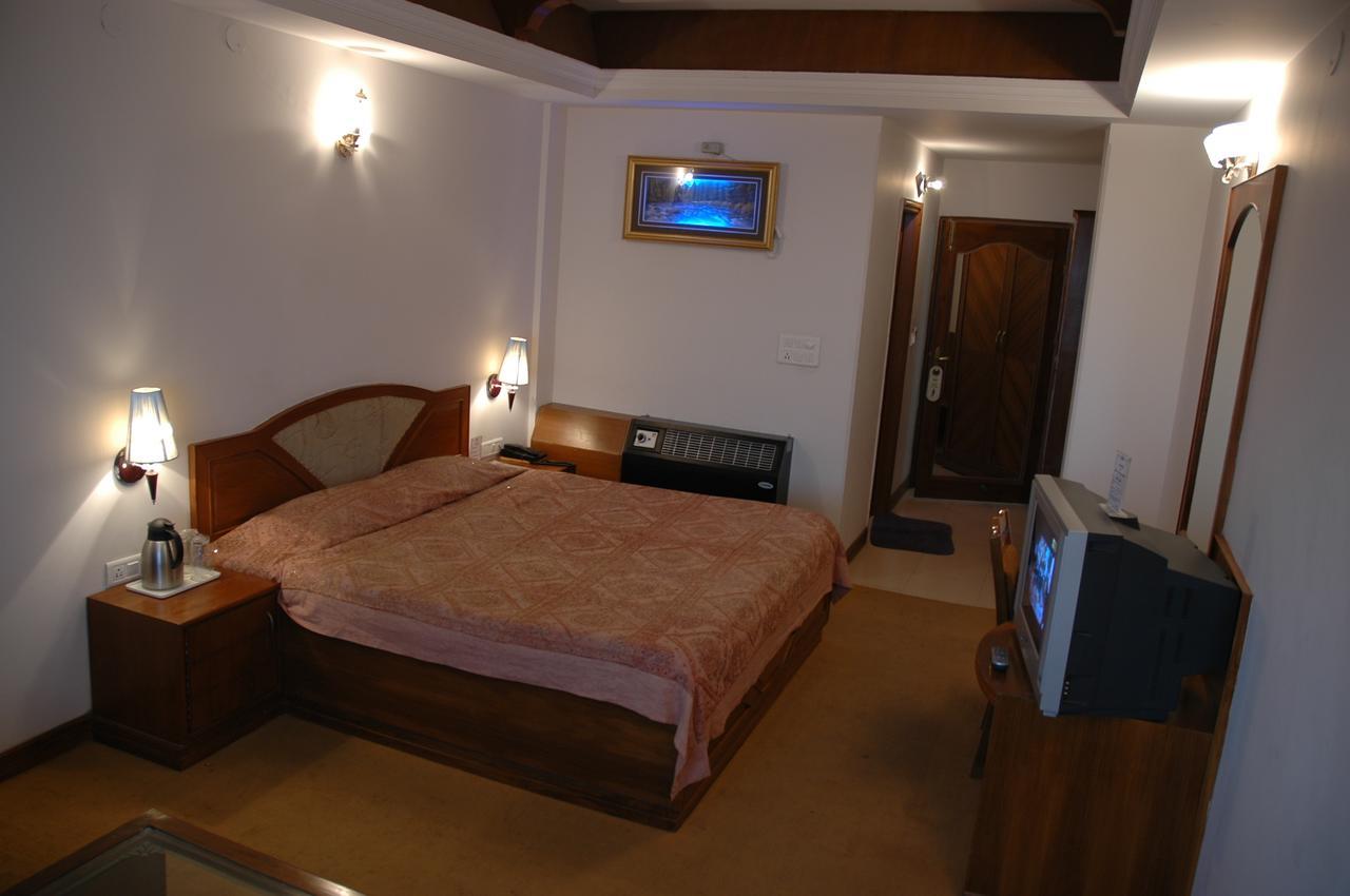 Hotel Silver Rock Mussoorie Ngoại thất bức ảnh